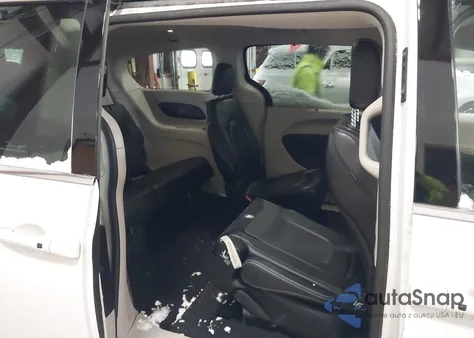 2024 Chrysler Pacifica Touring L z USA, uszkodzony, nr VIN 2C4RC1BG1RR110055